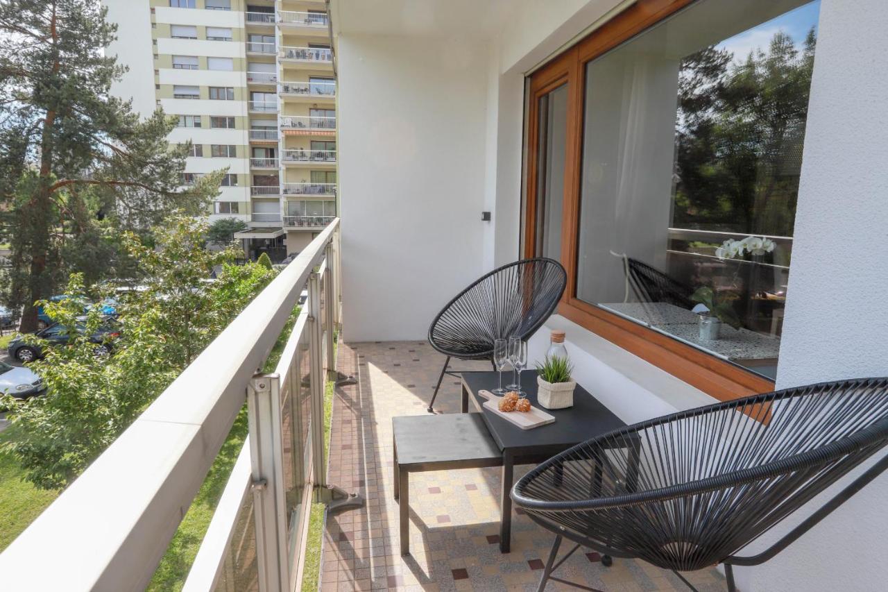 Chez Lou Appartement Proche Du Lac Moderne Annecy Eksteriør bilde